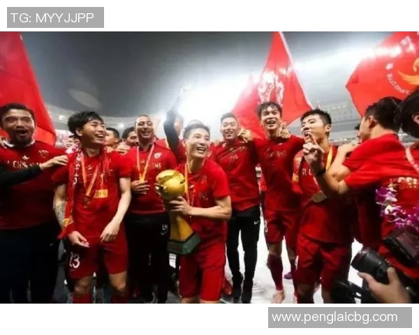 布星俱乐部迎战拉齐奥期待精彩对决双方球迷齐聚一堂共襄盛举 布星俱乐部迎战拉齐奥期待精彩对决双方球迷齐聚一堂共襄盛举