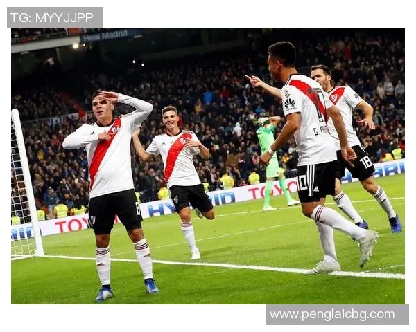 河床与巴拉纳竞赛激战正酣谁将捧起冠军奖杯的荣耀 河床与巴拉纳竞赛激战正酣谁将捧起冠军奖杯的荣耀