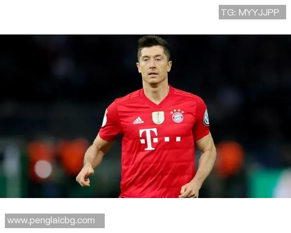 莱万重返老东家引发拜仁球迷愤怒指责其忘恩负义情绪高涨