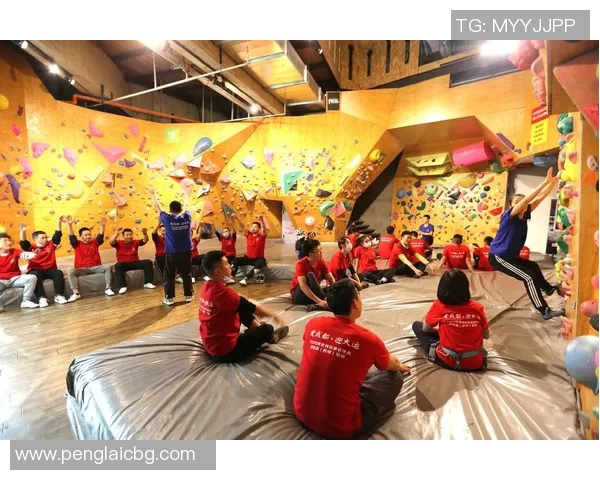 成都攀岩队反击体系解析与攀岩战术的深度探讨MBA