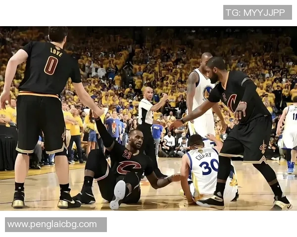 2017年NBA季后赛首战勇士对决骑士精彩回顾与赛后分析