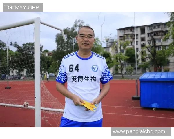 吴强谈足球生涯:从青涩少年到职业球员的心路历程回顾 吴强谈足球生涯:从青涩少年到职业球员的心路历程回顾